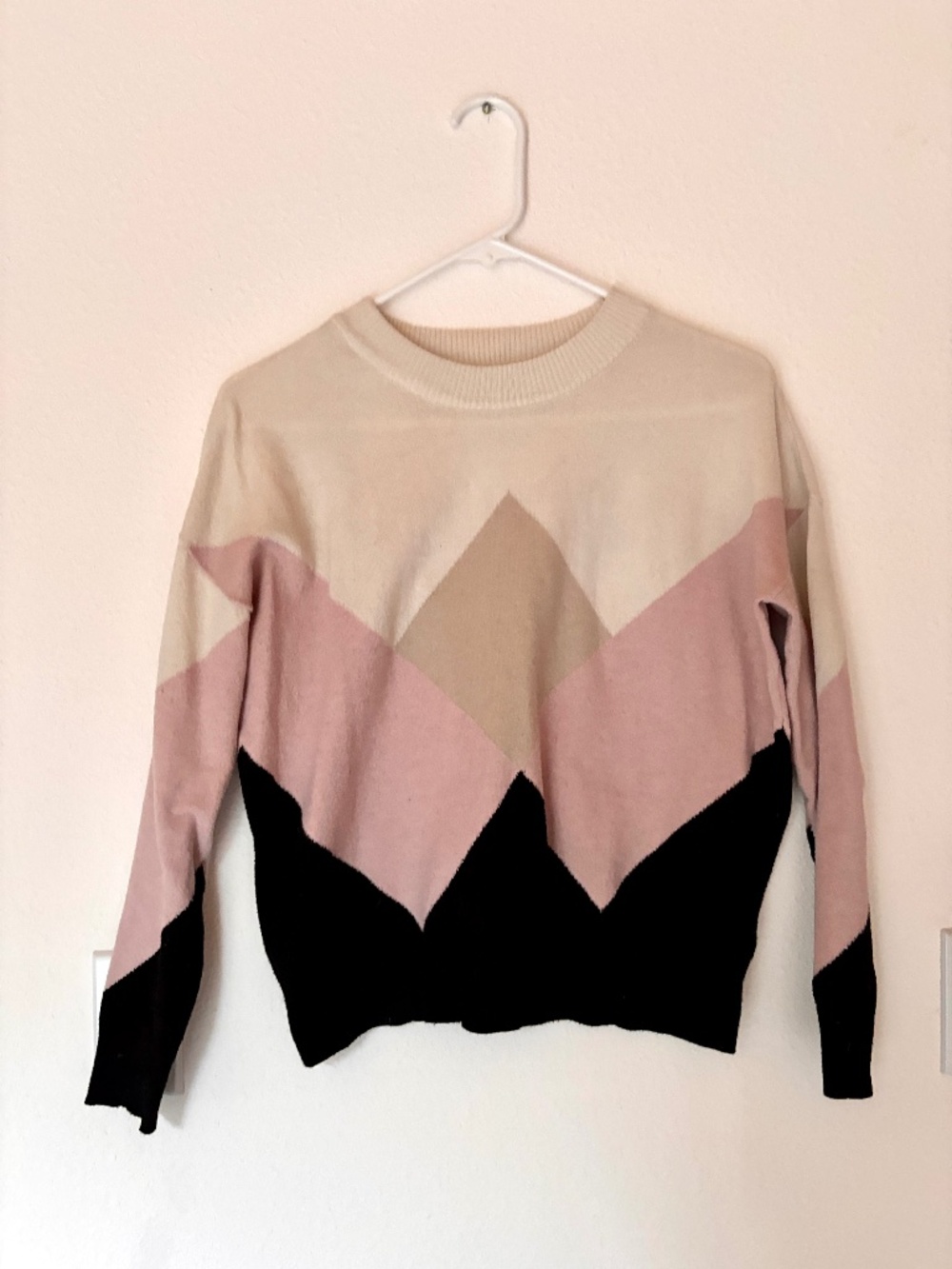 Tahari Pink Geometric Print Sweater